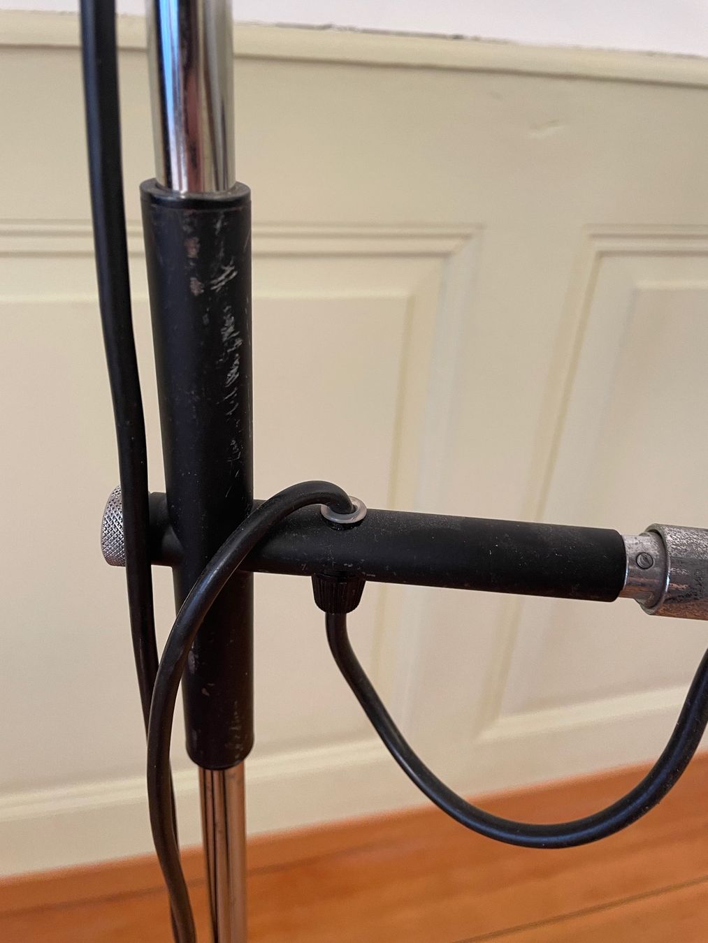 Lampade: Stehlampe mit zwei Spots / 60er Jahre – Usato da Schinznach-Dorf venduto da mix 4