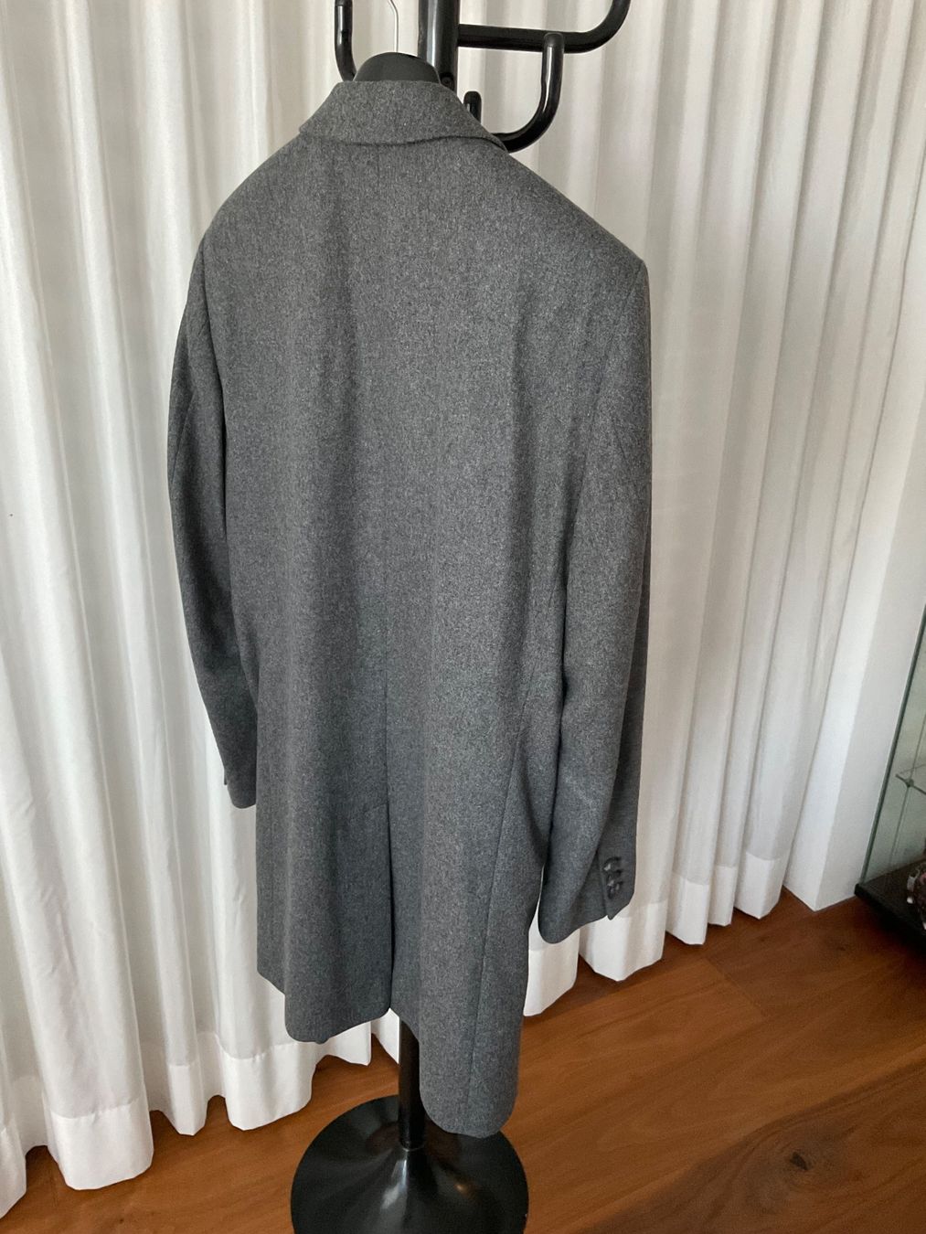 Hugo Boss Manteaux: Herren-Wollmantel – Neuf (Voir description) à Biel/Bienne par Macan16 1