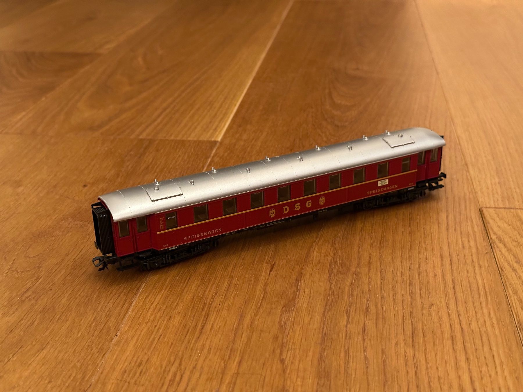 Märklin Modellini di ferrovie: Märklin H0 Speisewagen DSG – Usato da Basel venduto da sstube91 1