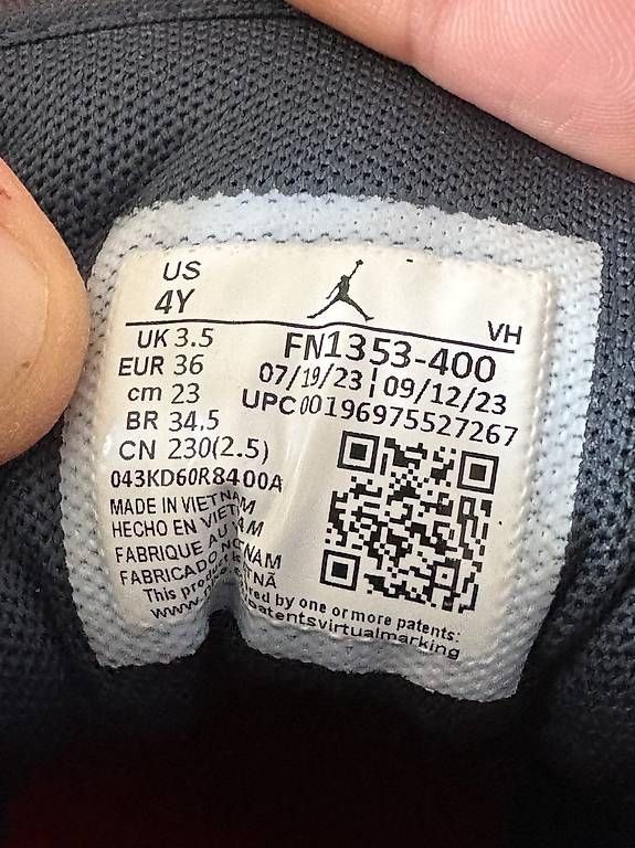 Scarpe da uomo: SPECIAL EDITION Jordan 1 Mid- Gr. 36  mit Box – Usato da Bremgarten AG venduto da LAX 2