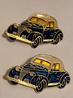 2 Pin Chevrolet Oldtimer (schwarz und blau)