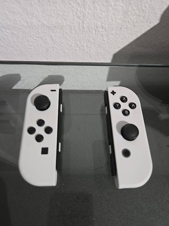 Controller: Nintendo Switch JoyCons – Usato da Nussbaumen AG venduto da ong_rgq2
