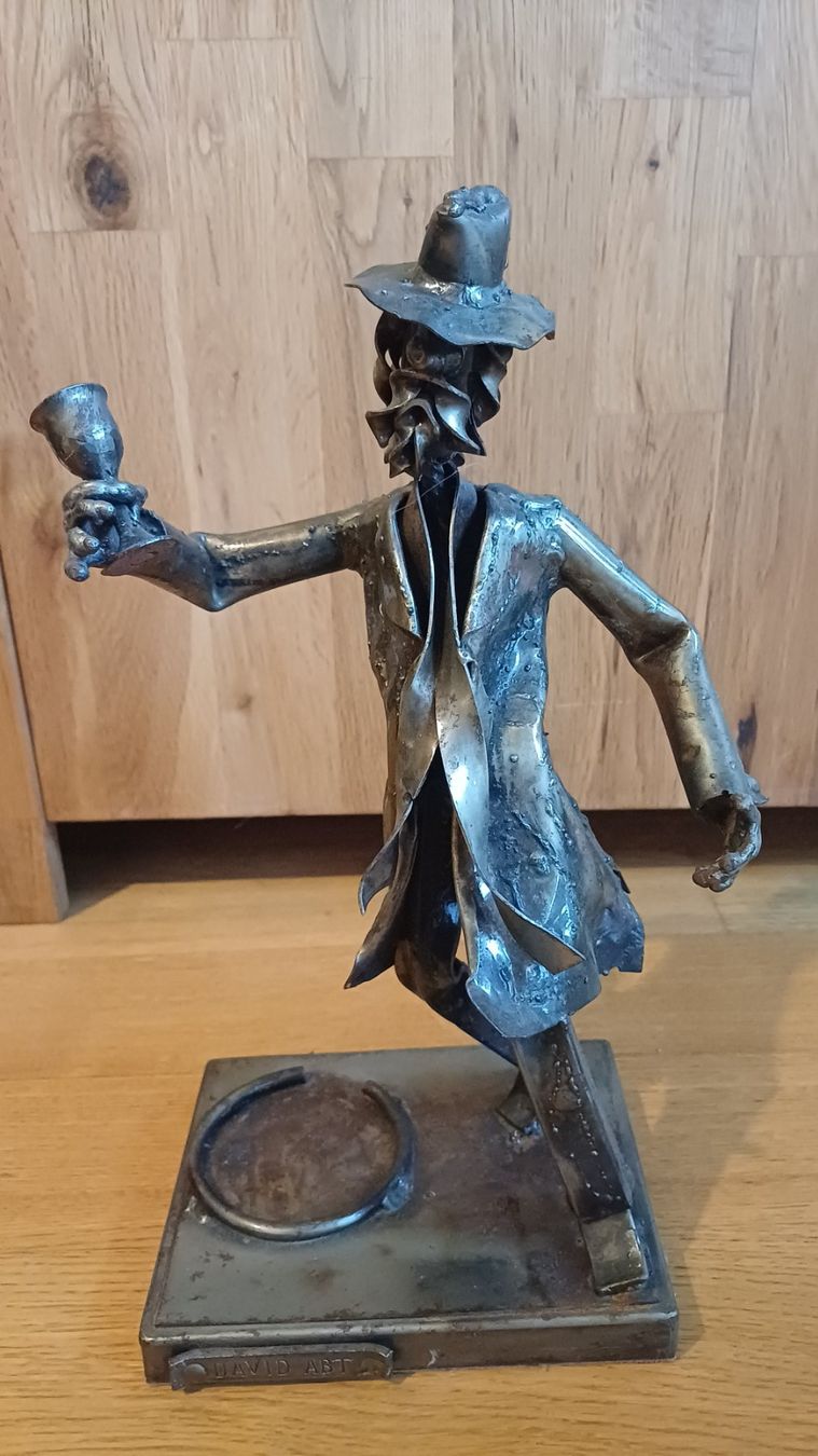 Sculture & Statue: David Abt Skulptur Weinflaschenhalter – Usato da Oberneunforn venduto da Bumbam 1