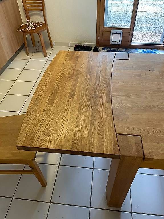 Jysk Set di tavolo e panche: Table à manger en chêne + 2 rallonges + 6 chaises – Usato da Berlens venduto da kyana 1