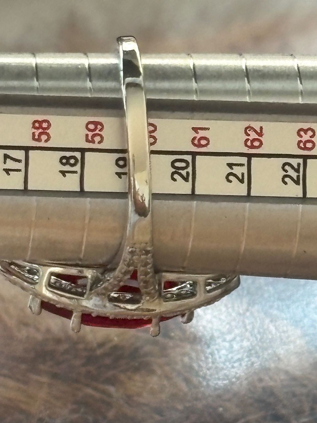 Anelli: Luxus Elegante Gr.19/9 Ring Farbe: Silber / Rot – Nuovo (secondo la descrizione) da Biel-Bienne venduto da Roserosse13 5