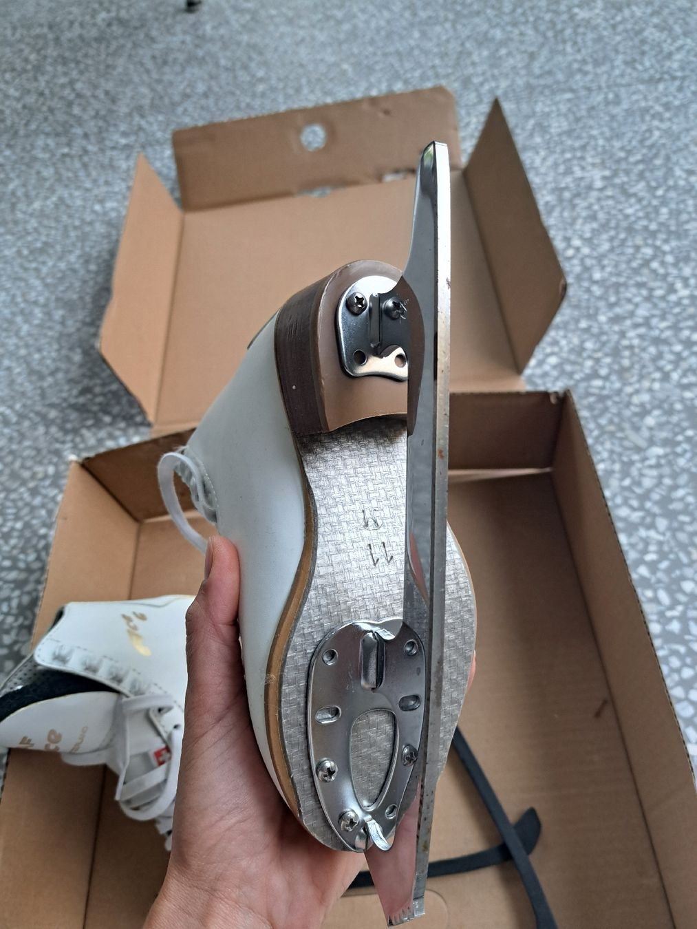 Graf Pattini da ghiaccio: Schlittschuhe Graf Ace 29 - 11M – Nuovo (secondo la descrizione) da Geroldswil venduto da Kaku19 4