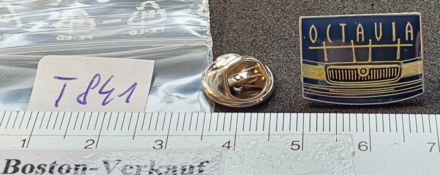 Placchette & Badge: T841 - Pin Auto SKODA OCTAVIA – Usato da Reinach BL venduto da Boston-Verkauf 1