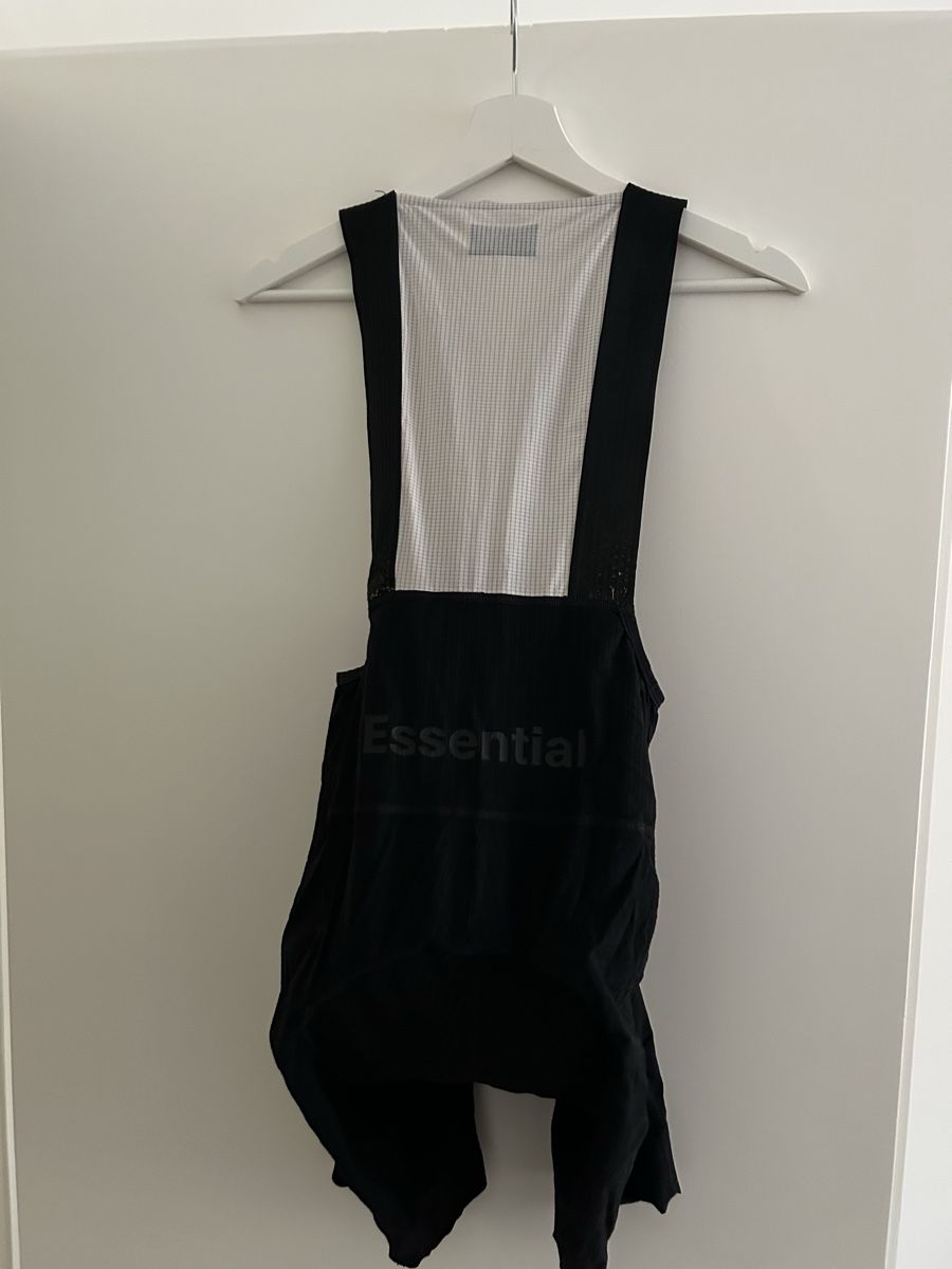Pas Normal Studios Pantaloni: Pas Normal Studios Men's Essential Light Bibs - Black – Usato da Zürich venduto da d.kof