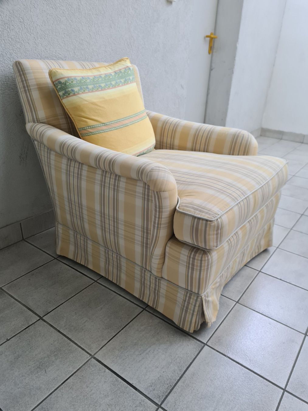 Poltrone: Fauteuil – Usato da Monthey venduto da 187-zeroo 5