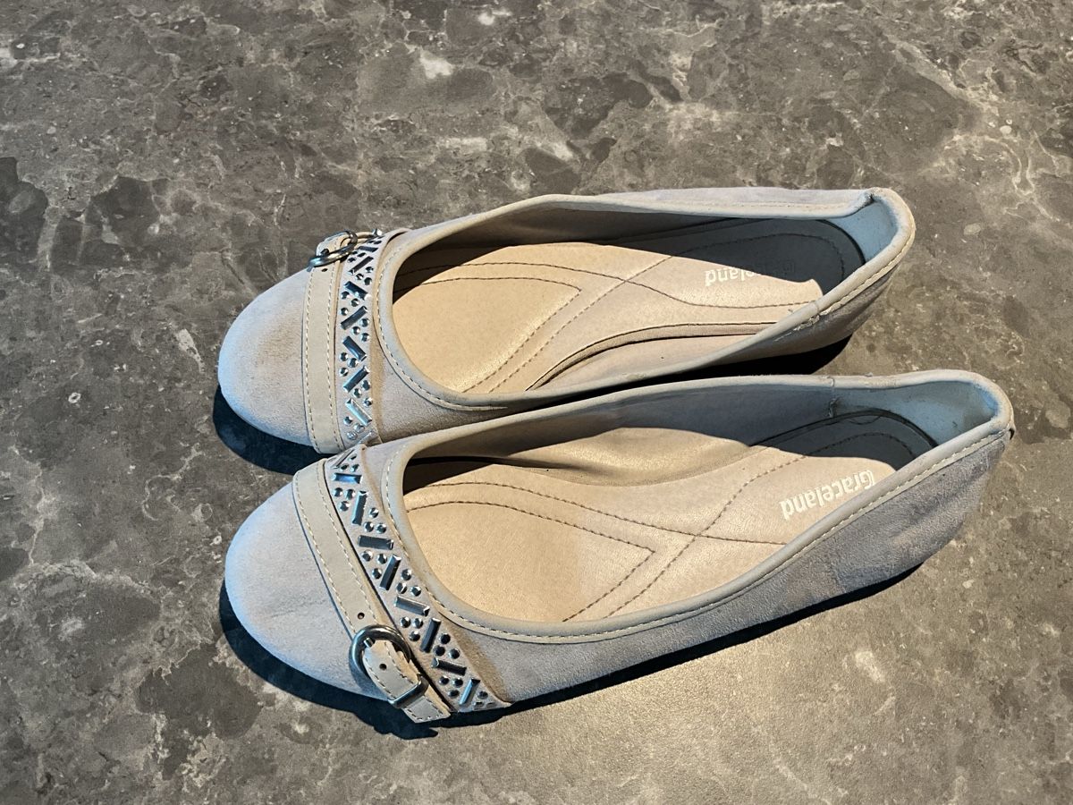 Scarpe per ragazze: Ballerinas wie neu Grösse 36 – Nuovo (secondo la descrizione) da Oberhof venduto da Hibrzel