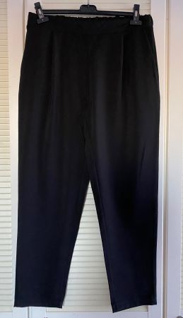 Damenhose, Marke Line Plus, Gr. 44/46, schwarz, NEU
