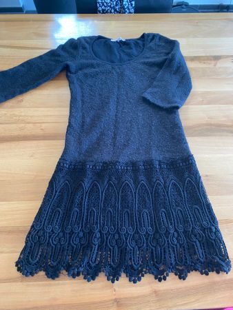 Strickkleid / Tunika Gr. 34, mit schöner Bordüre