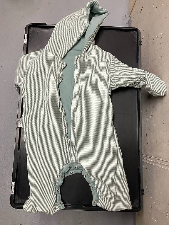 Petit Bateau Completi: Anzug / Strampler von Petit Bateau, Grösse 74 – Usato da Zürich venduto da nimenitz