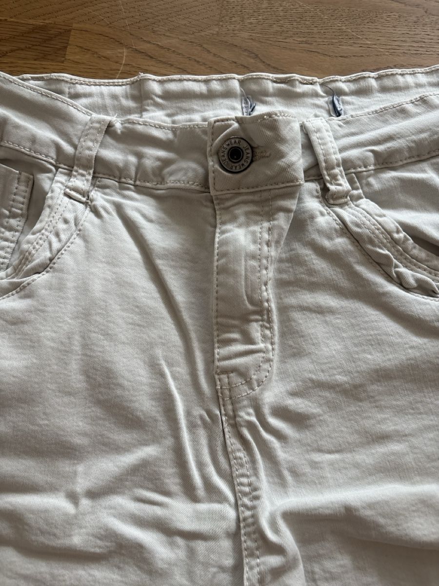 Hosen: Damen Shorts beige + hellblau Grösse 38 Chicoree – Neu (gemäss Beschreibung) aus Berneck von SESSES 2
