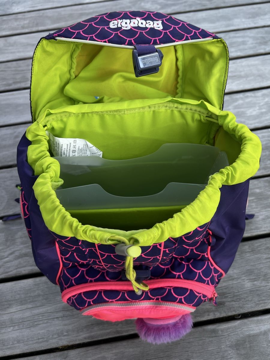 Ergobag Sacs & sacs à dos: Ergobag Schulranzen-5-teiliges Set – D'occasion à Frick par bla_zt9f 8