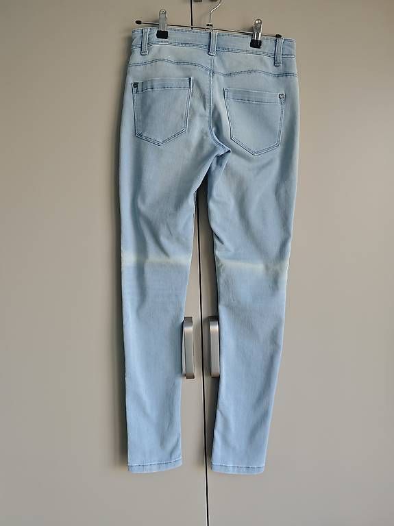 Only Jeans: Jeans Damen, Grösse S, Länge 30, hellblau – Gebraucht aus Bern von jug_l8tl 1