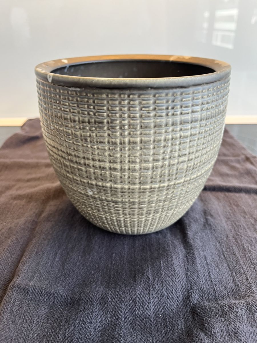 Blumentöpfe: Blumentopf Ø 18 cm  – Gebraucht aus Luzern von Buesu1989