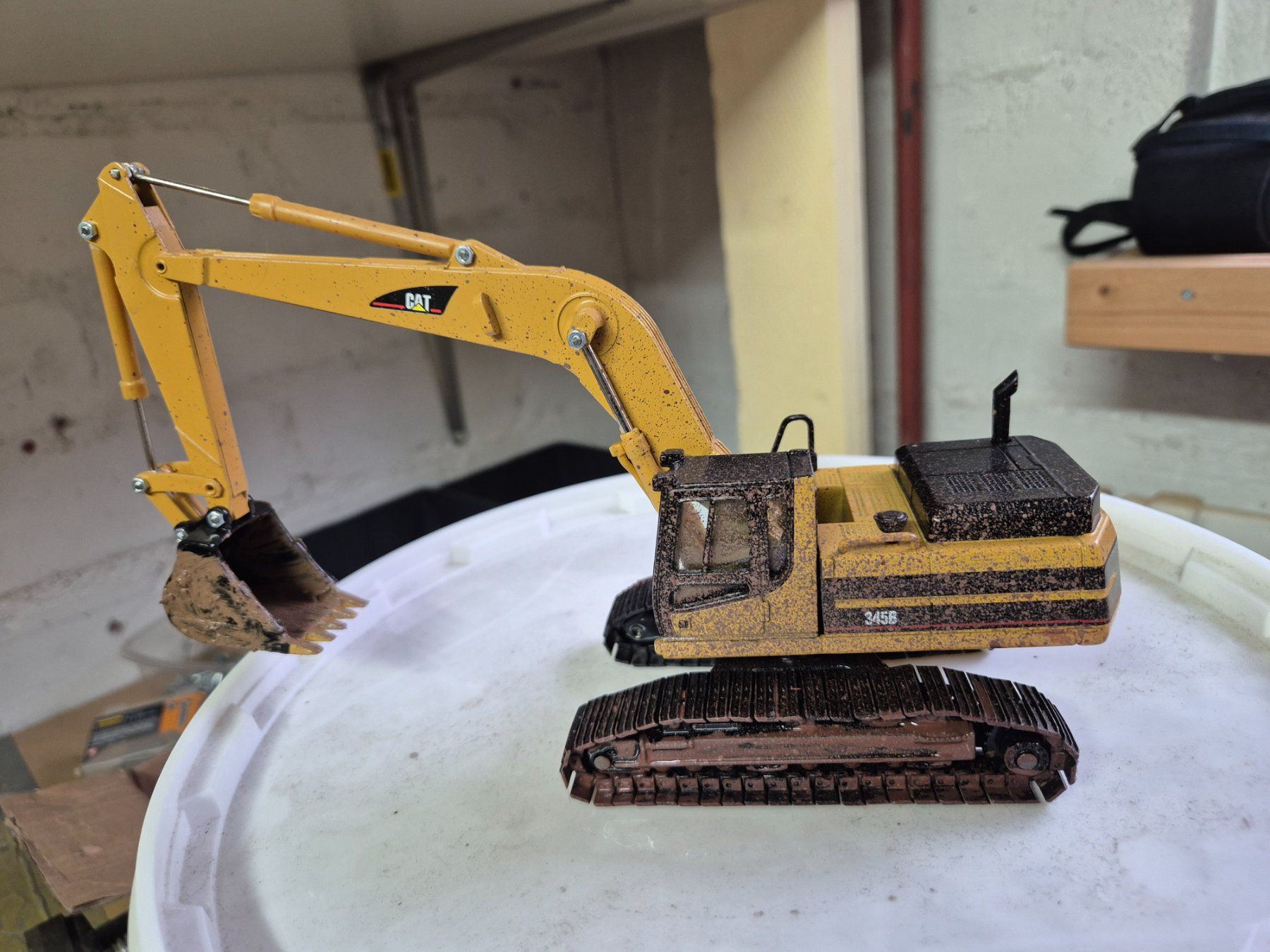 Caterpillar Kit di modellismo & Modellini statici: CATERPILLAR 345 B – Usato da Moutier venduto da cat365