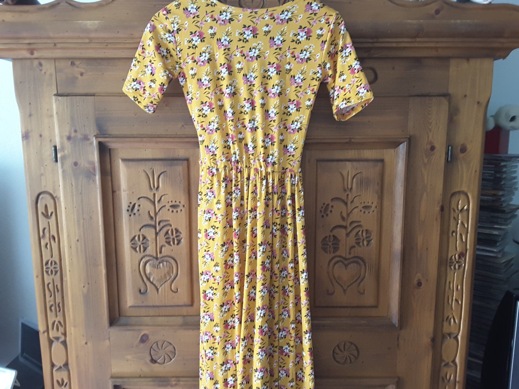 Kleider: Damen Kurzarmkleid Gr.38 ( M ) – Gebraucht aus Boppelsen von tigimohrli 3