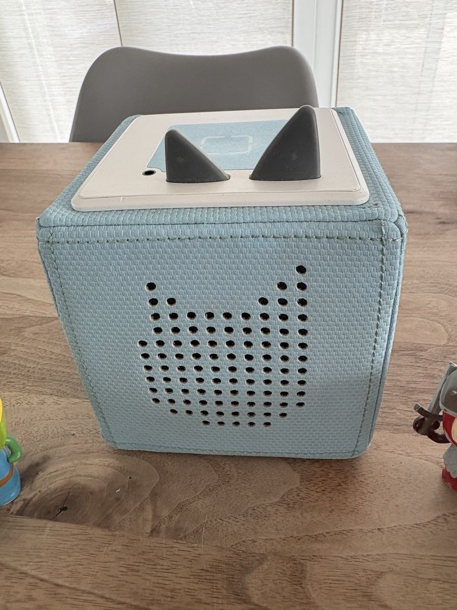 Tonies Giocattoli: Toniebox inkl. 9 Figuren – Usato da Uetendorf venduto da raybee 1