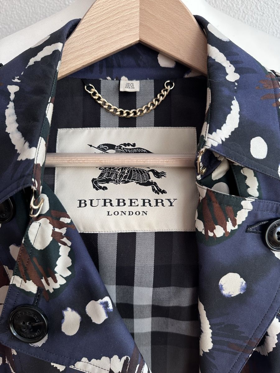 Burberry Cappotti: Trenchcoat Burberry, size 38(IT 42) – Usato da Zug venduto da mkurganskaya 1