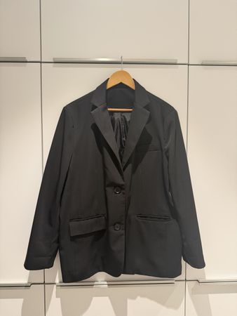 Damen Blazer schwarz klassisch mit zwei Knöpfen