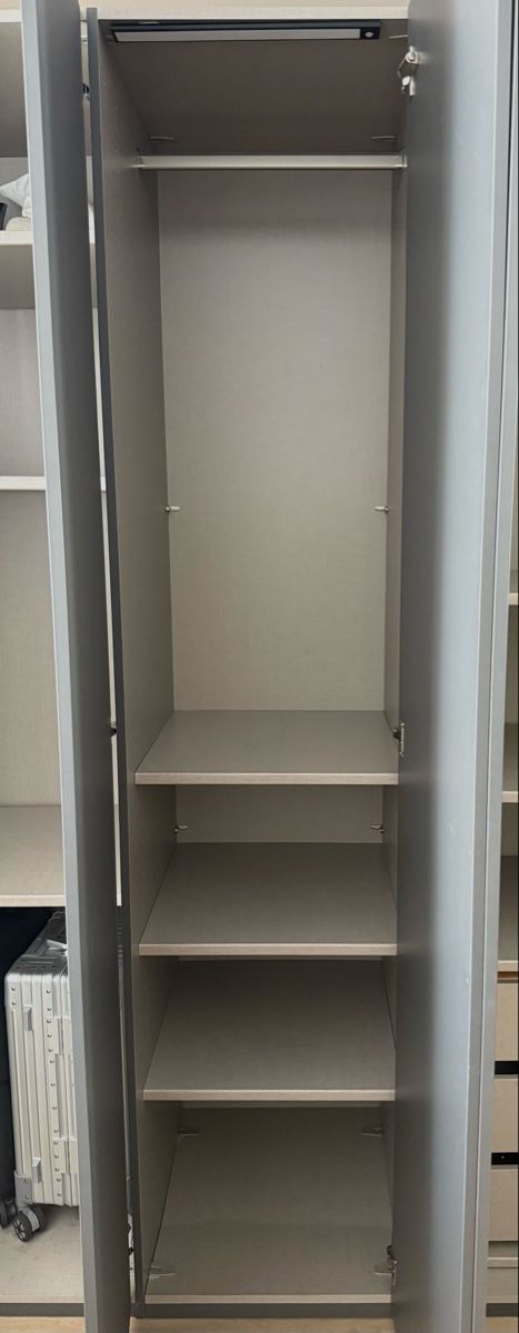 Armadi: Closet Kleiderschrank  – Usato da Zürich venduto da asc_75yr 2