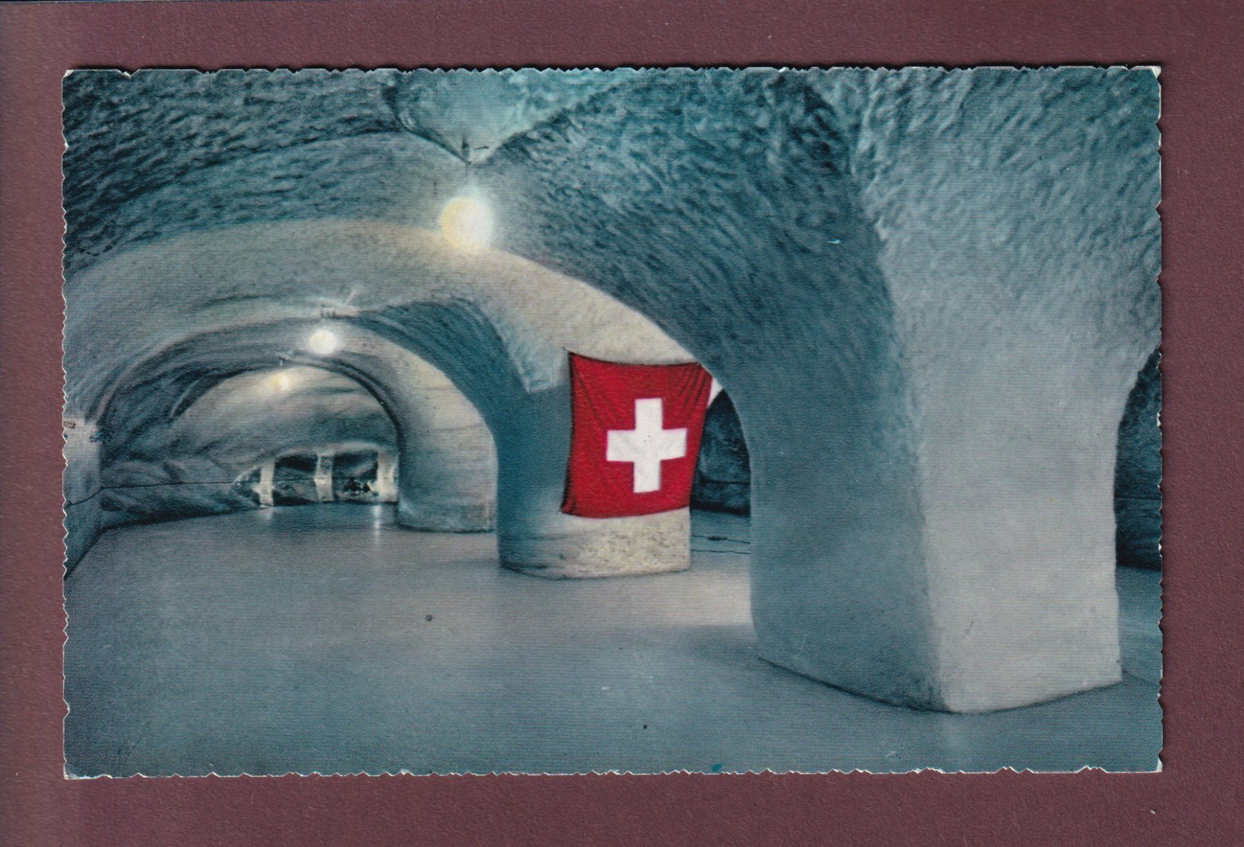 Cartes postales: JUNGFRAUJOCH - Eispalast – D'occasion à Pully par nicecards