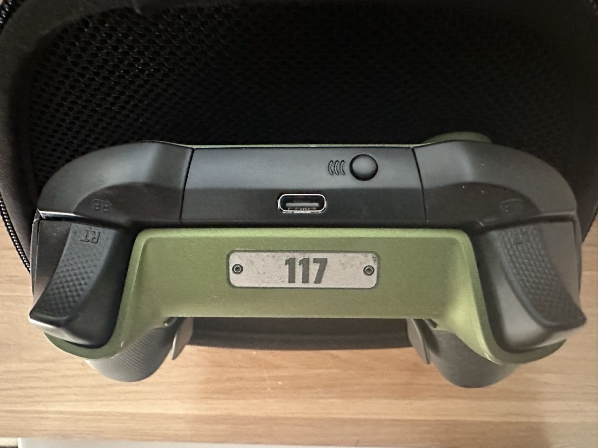 Microsoft Console: Limited Edition Halo Infinite XBox Elite 2 Controller – Usato da Therwil venduto da ThomiNYC 3