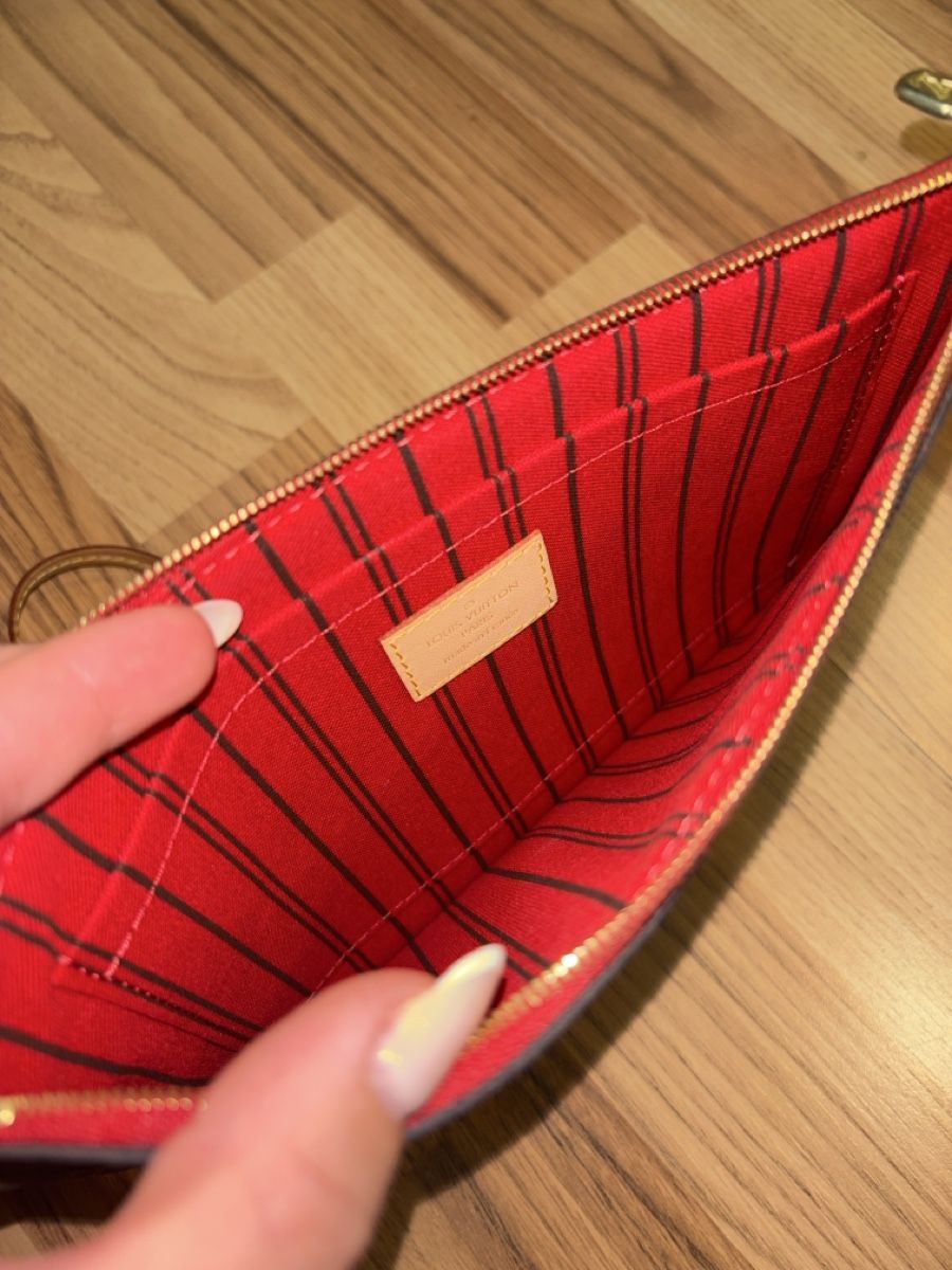 Louis Vuitton Custodie per cosmetici: Louis Vuitton Pochette Neverfull unbenutzt – Nuovo (secondo la descrizione) da Heiden venduto da anxab 1