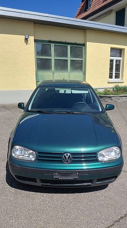 VW Automobili: VW Golf 1.6 grün met. – Usato da Eschlikon TG venduto da Sepp19 2