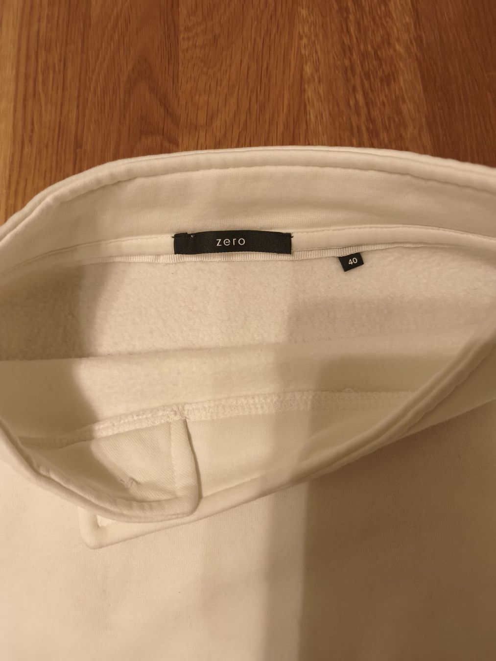 Maglioni & Felpe: Pullover in gutem Zustand Marke Zero – Nuovo (secondo la descrizione) da Adliswil venduto da Romanista1927 1