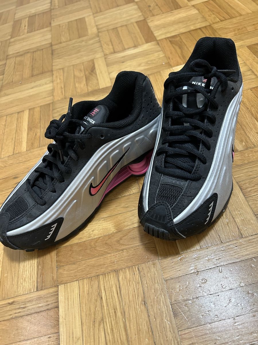 Nike Herrenschuhe: Nike Shox R4 Sneaker Low Gr. 38 – Gebraucht aus Moosseedorf von Slowwdown 2