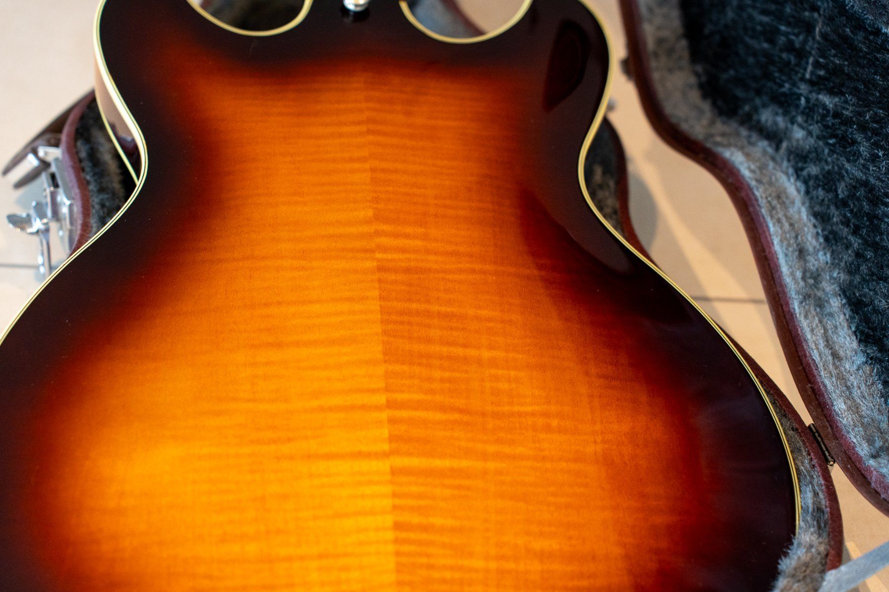 Ibanez Strumenti musicali: Guitare Ibanez Artstar AS200 – Usato da courrendlin venduto da cedric044 1
