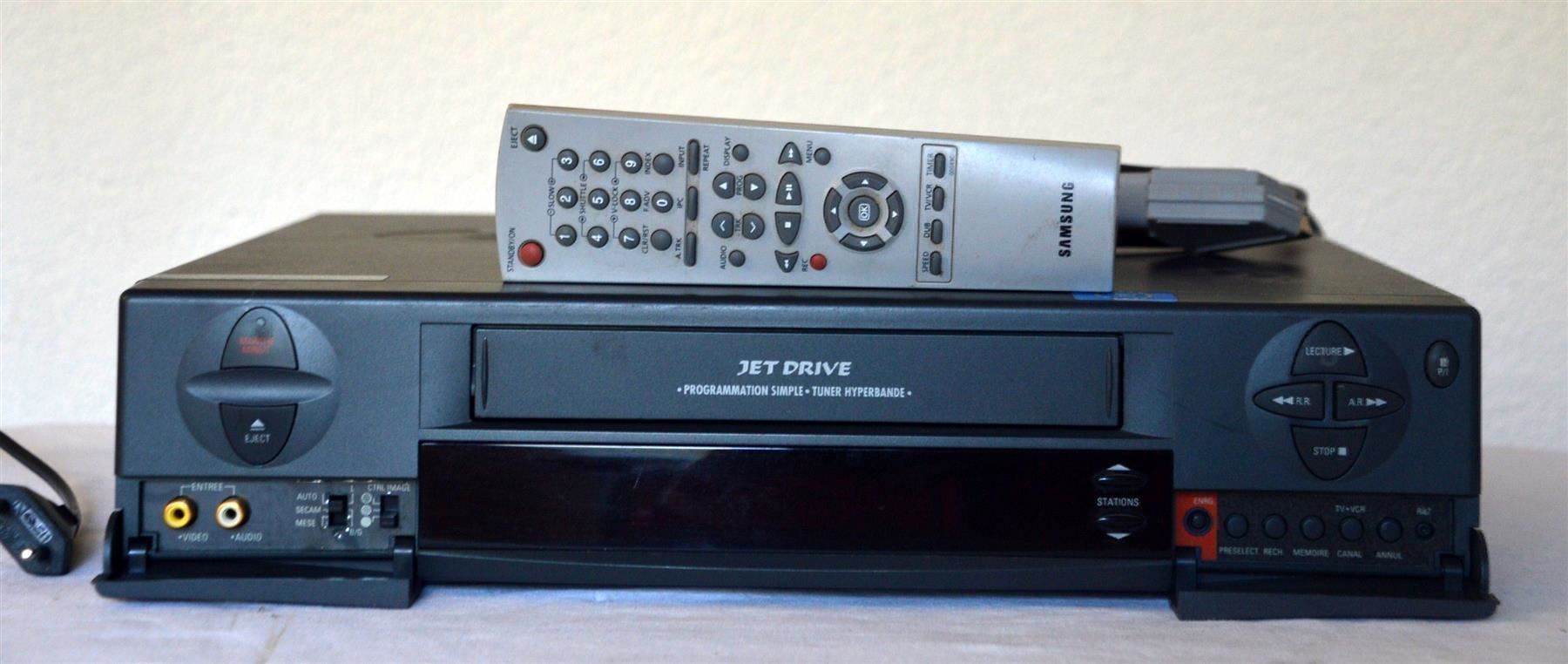 Samsung Registratori: Videorecorder VHS Samsung SV-30FK magnétoscope – Usato da Collonges venduto da arashee 3