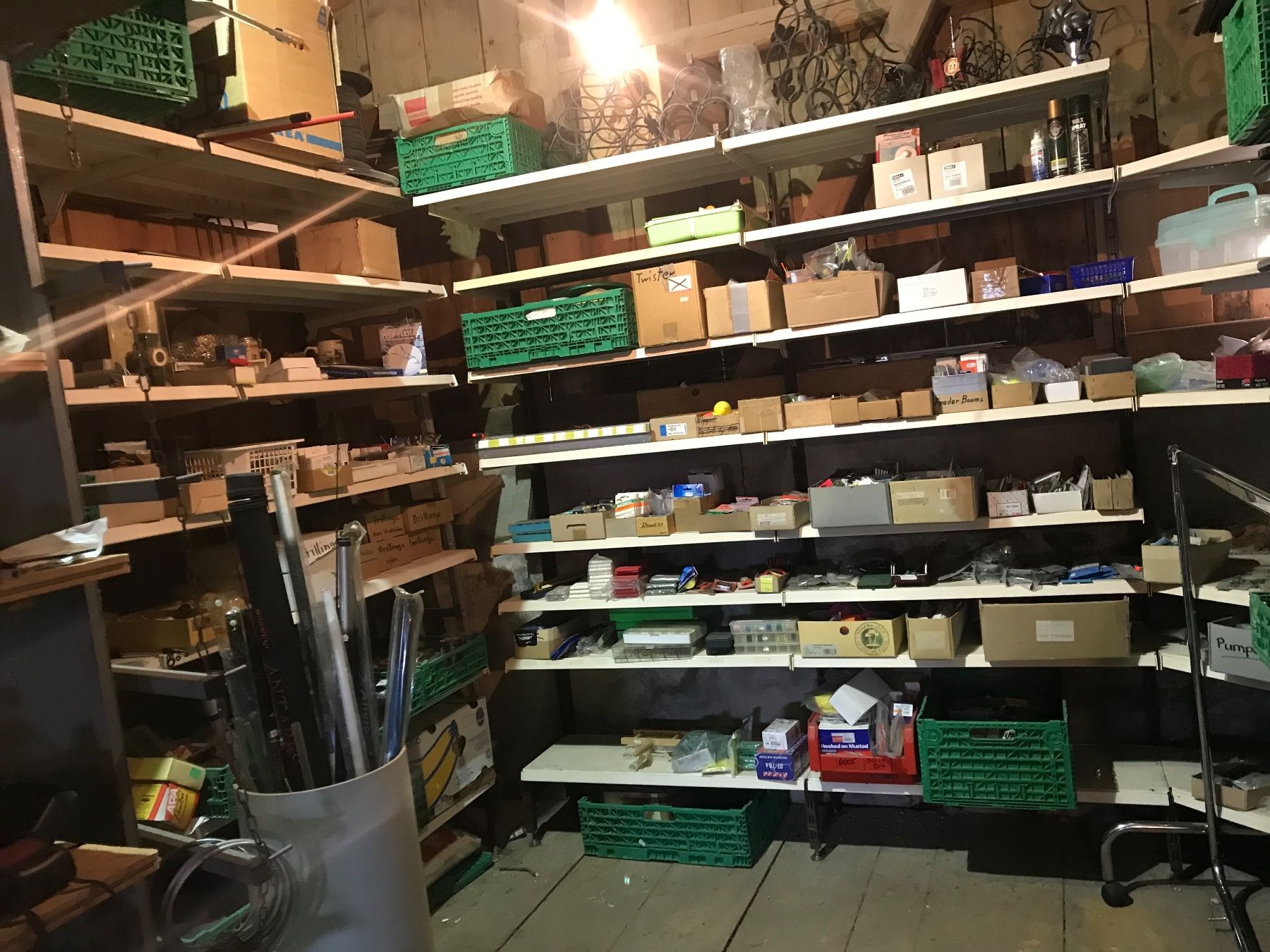 Fischerei Laden zu Verkaufen, Angler bedarf, Hacken, Schnur… (Neu und ...