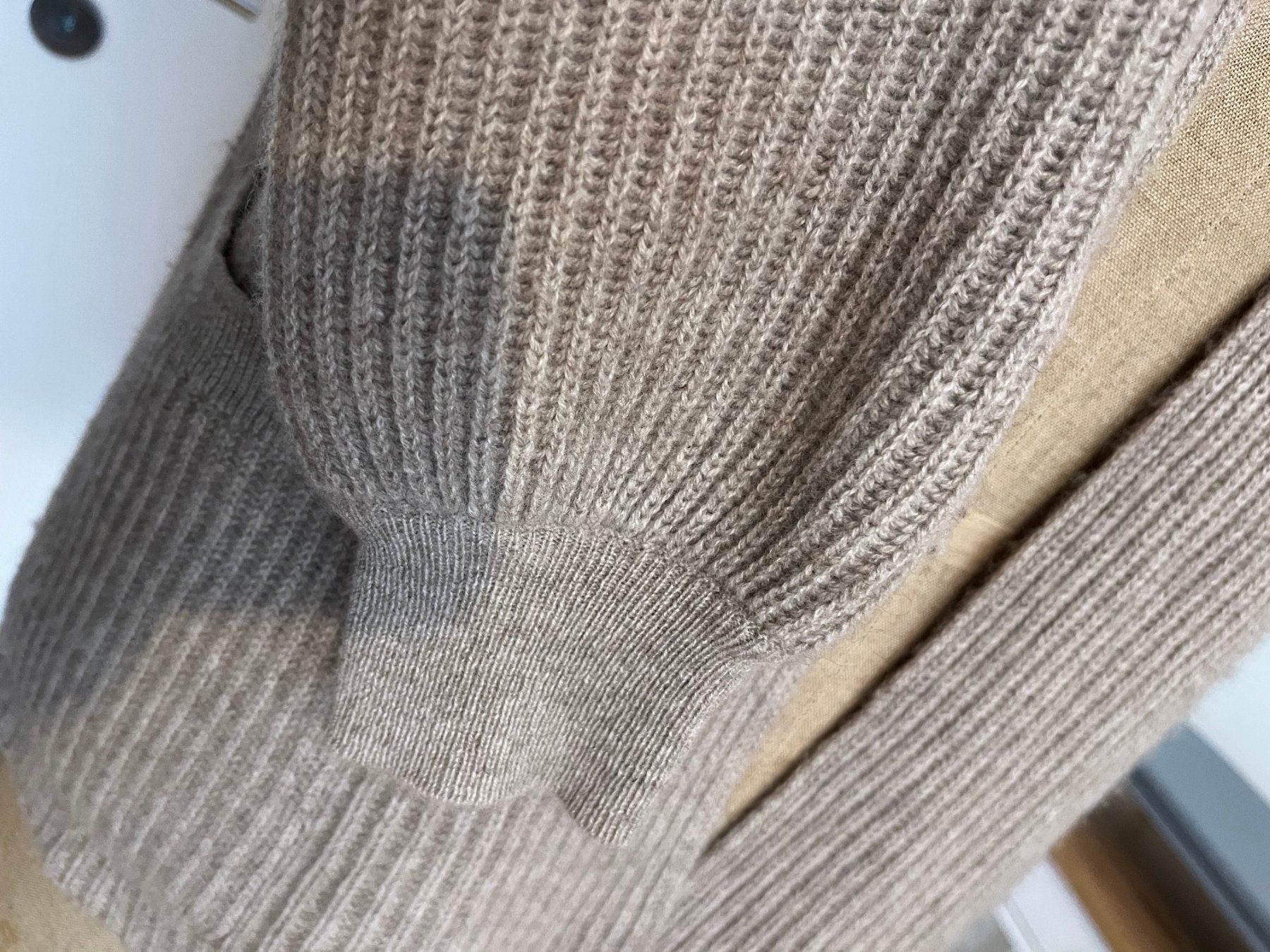 FTC Giacche: FTC Cashmere Strickjacke 100% Cashmere – Usato da Luzern venduto da Aleoschli 2