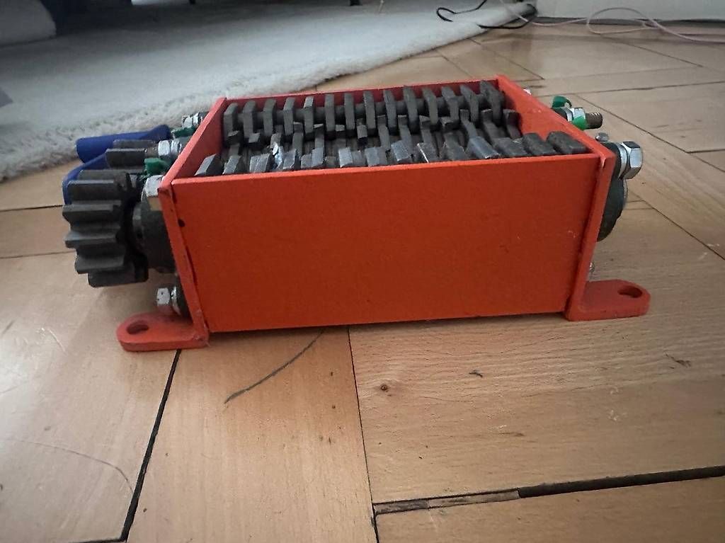 Distruggi documenti: Shredder, Abfallshredder, Industrieshredder, Zerkleinerer – Usato da Zürich venduto da Flyfish 1