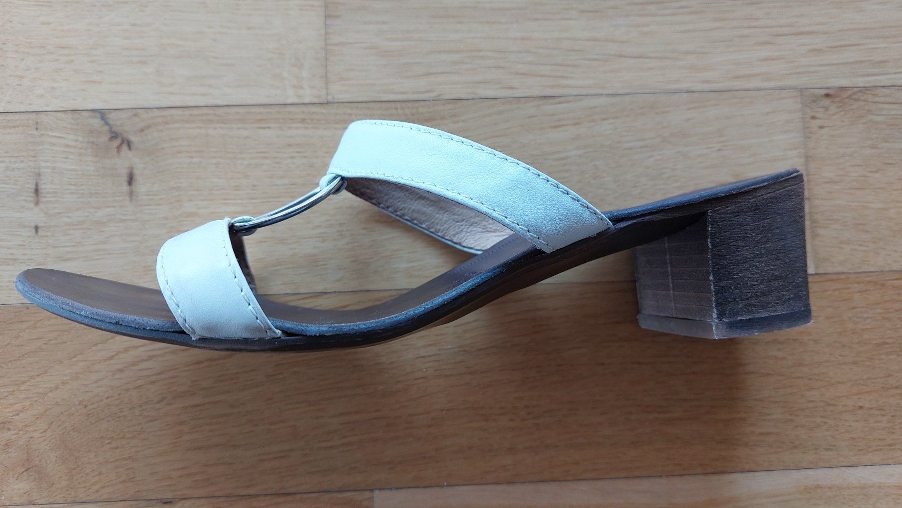Chaussures femmes: Echtleder Sandalen – D'occasion à Spiez par Martebar 4