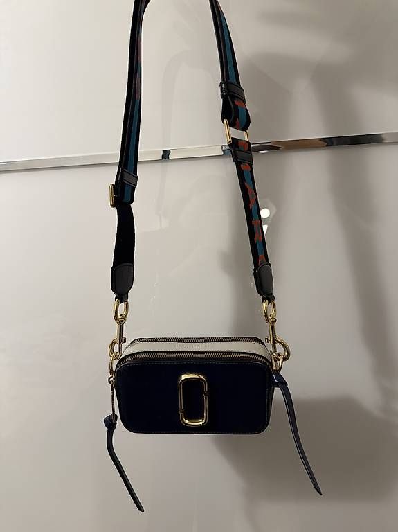 Borse da donna: Marc Jacobs Saffiano Handtasche – Usato da Herisau venduto da ogkosta 1