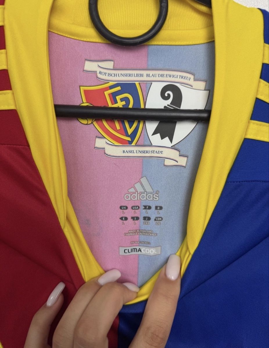 FC Basel Leibchen & Hosen: Fc Basel 2012/13 signiertes Trikot – Gebraucht aus Allschwil von lor_6cgq 8