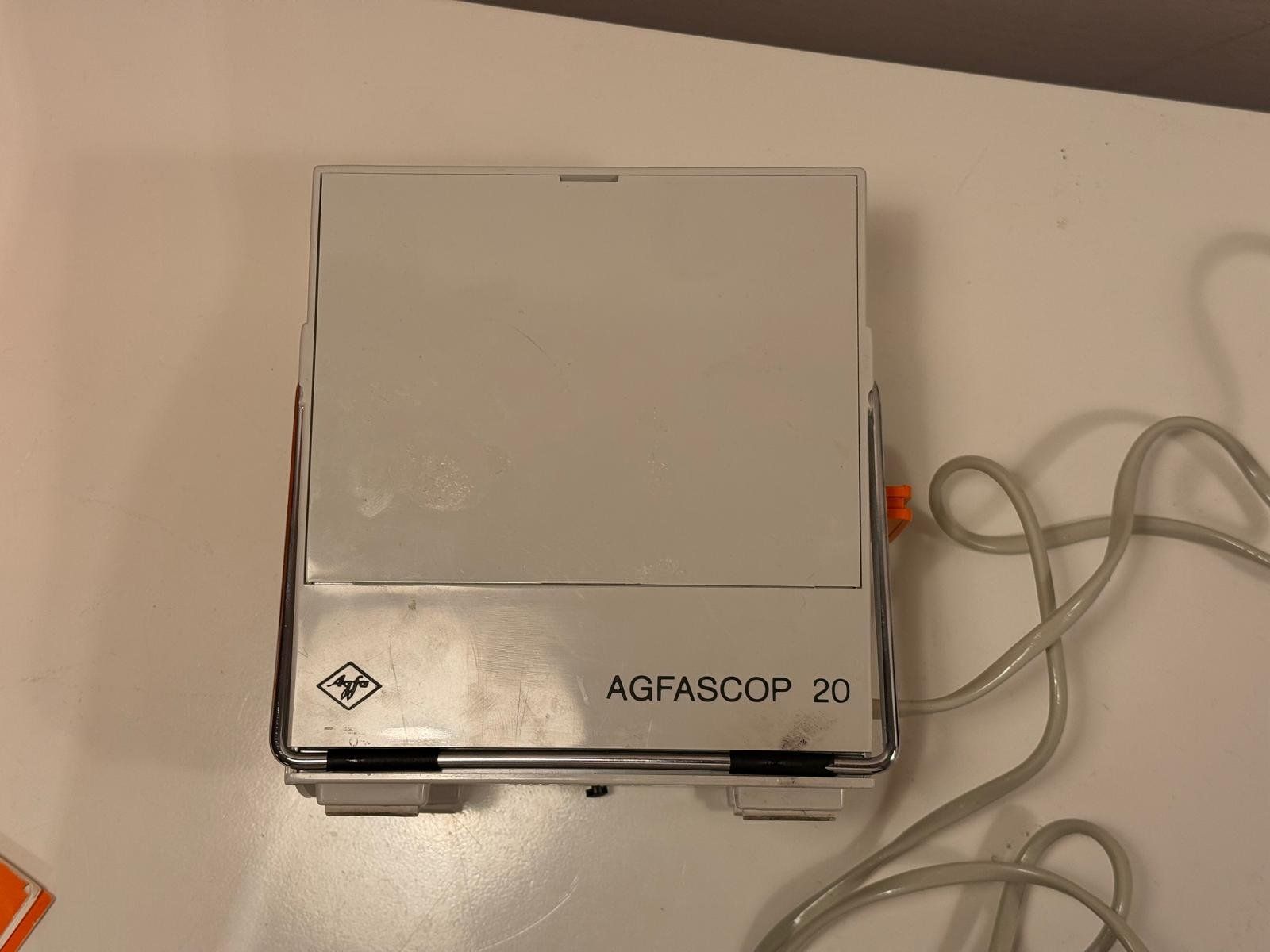 Agfa Fotocamera: Ancien visionneur de table Agfa – Usato da Sierre venduto da OCNL 6