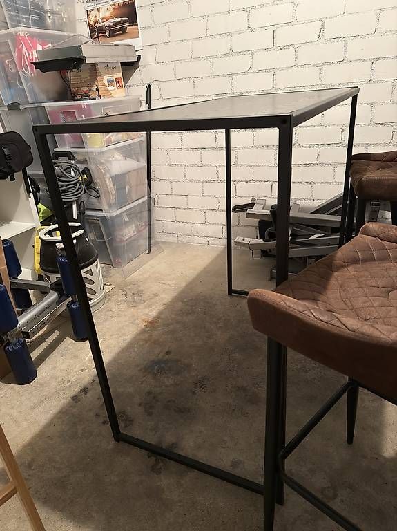 Tables: Bartisch Schwarz mit 2 Barhockern – D'occasion à Beinwil am See par nik_jali0803 2