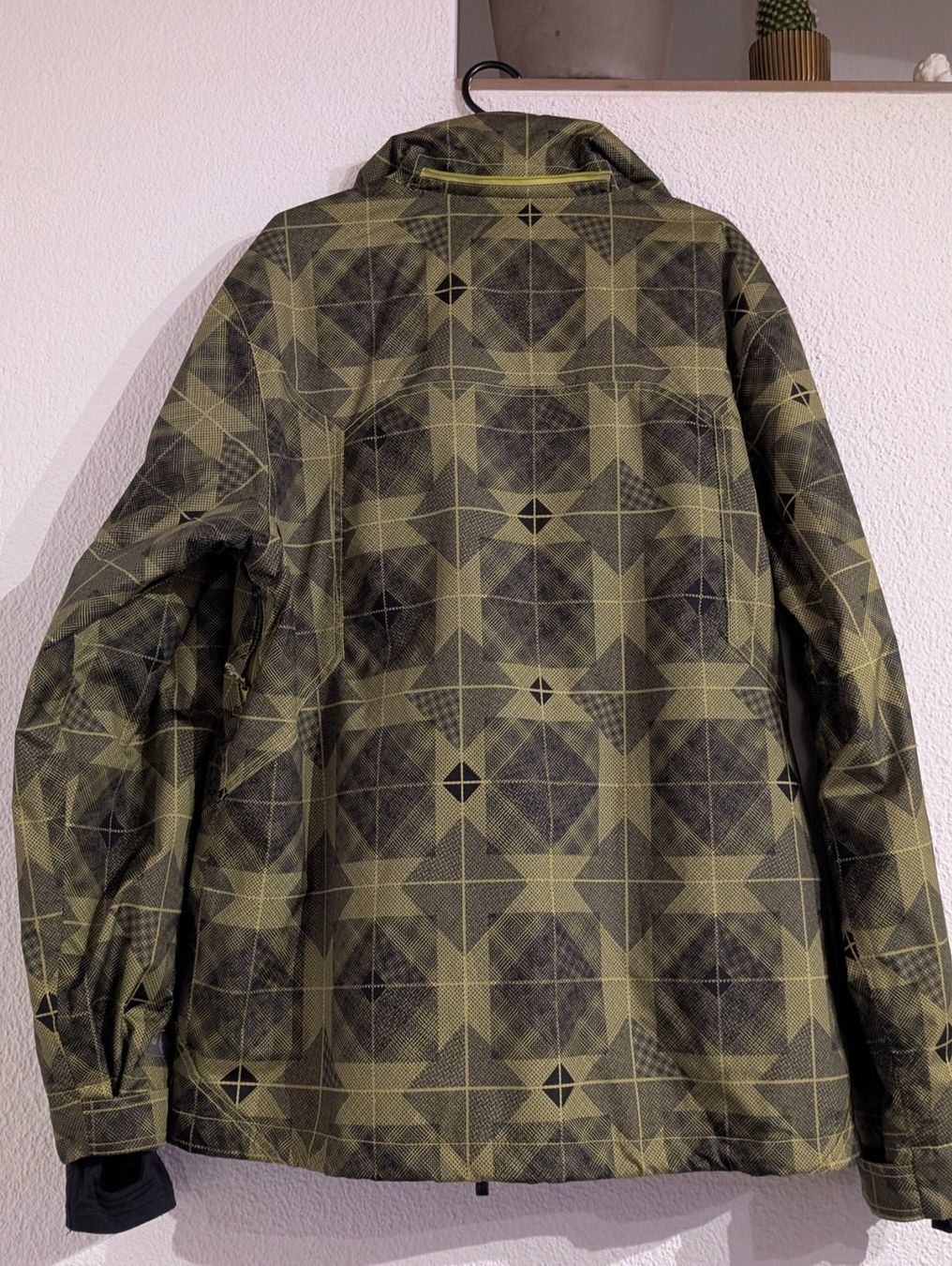 Giacche: BELOWZERO Real Winterjacke, gemustert, Grösse Large – Usato da Volketswil venduto da Thopas6871 1