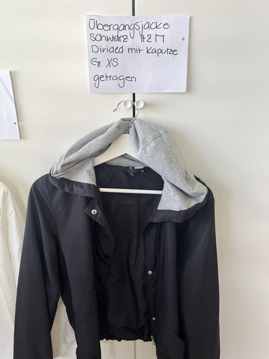 H&M Jacken: Jacke – Neu (gemäss Beschreibung) aus Wangen b. Olten von oli_f9b8