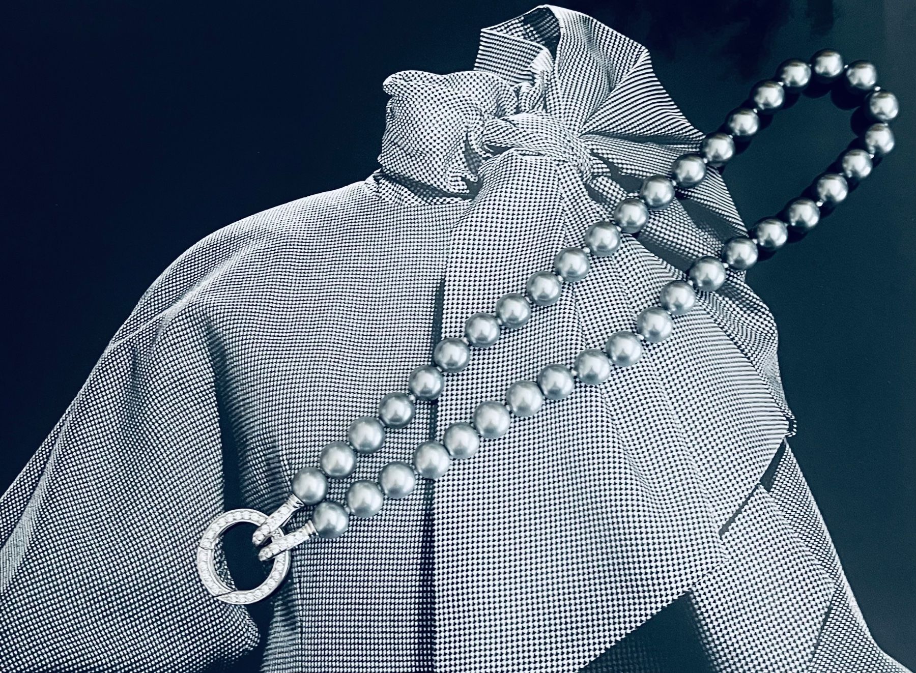 Catenine: Wunderschöne Kette mit Perlen – Usato da Winkel venduto da Luxtime