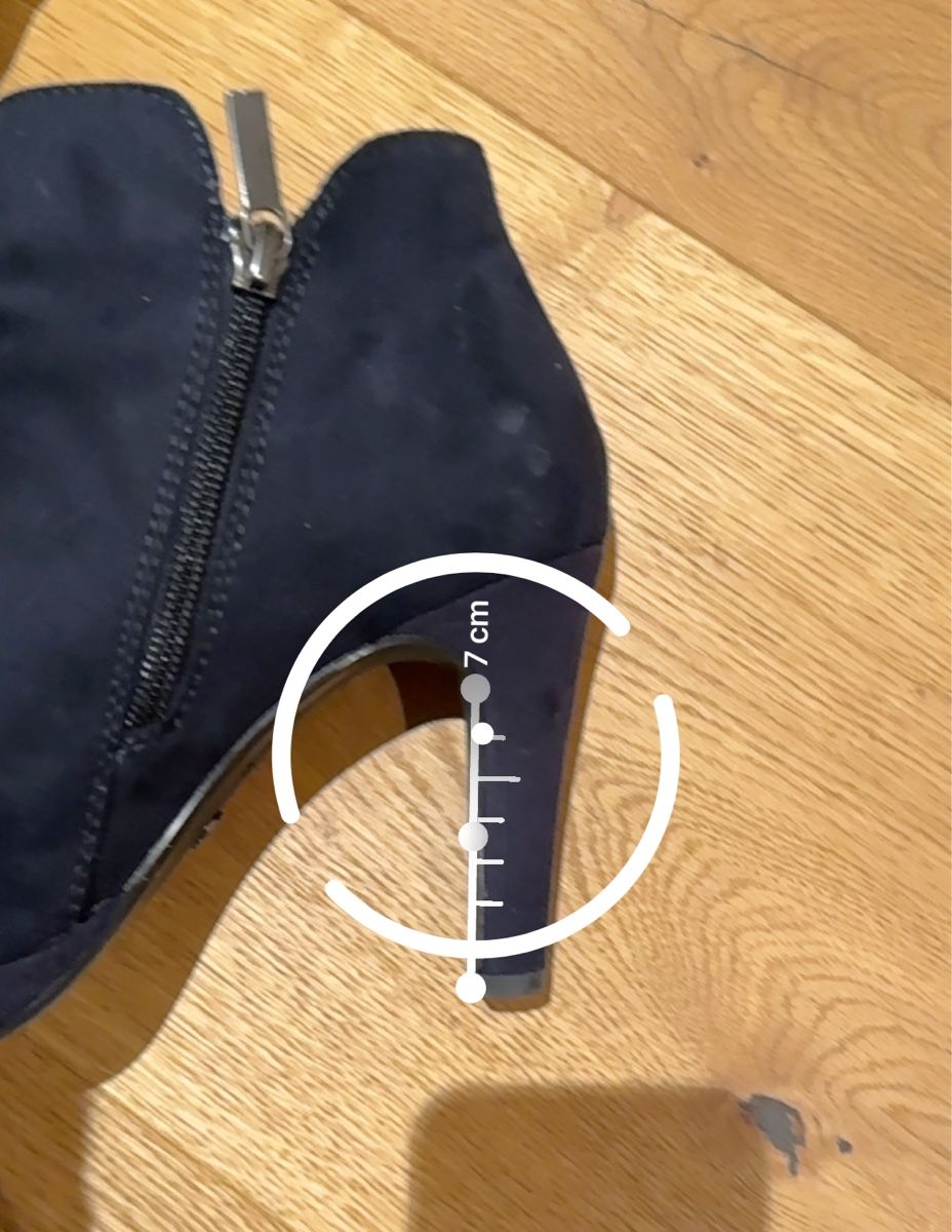Tamaris Damenschuhe: Tamaris Stiefeletten dunkelblau – Gebraucht aus Baar von corinab_ 7