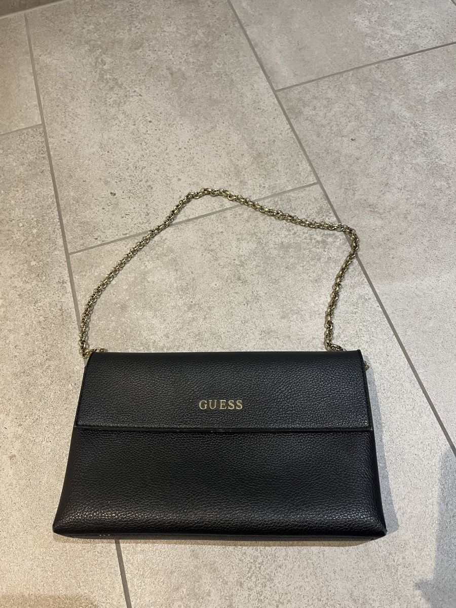 Guess Sacs femmes: Guess Clutch – D'occasion à Eschenbach SG par lena.0112