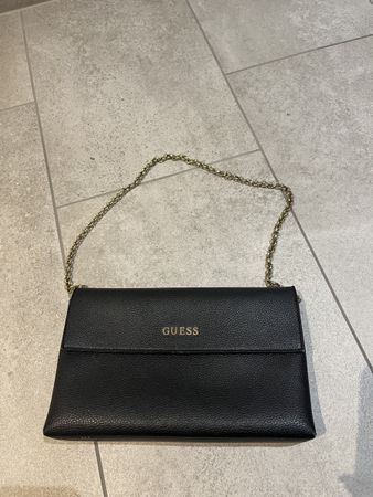 Guess Clutch