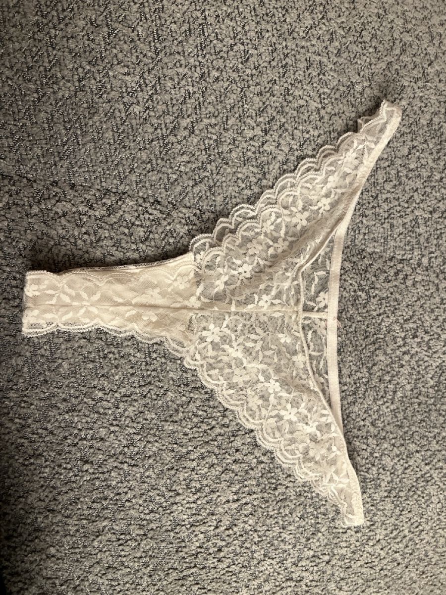 Altra biancheria intima: String M – Nuovo (secondo la descrizione) da Muttenz venduto da Lisa_z 1